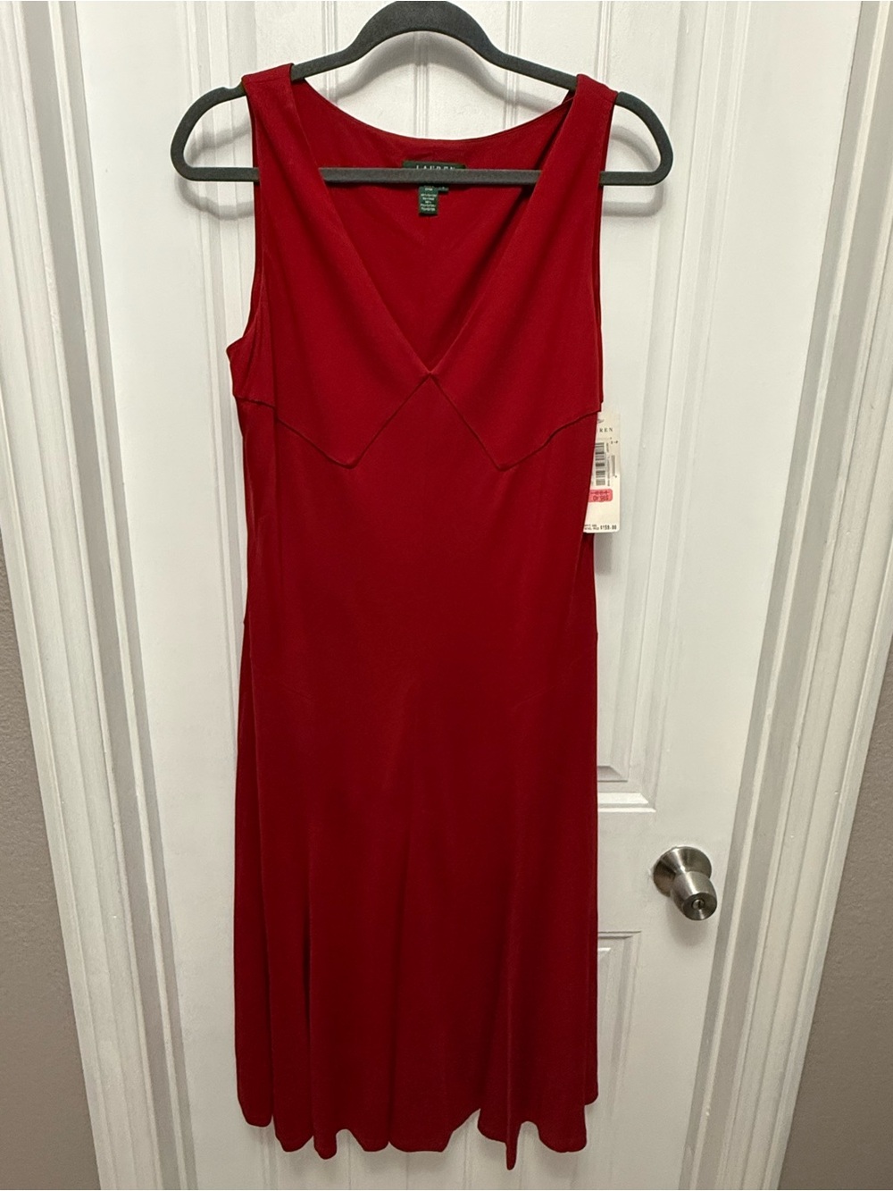NWT Lauren Ralph Lauren Red Sleevless V Neck Party Cocktail Dress Large (20-7)